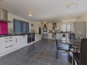 Photo 11- click for photo gallery